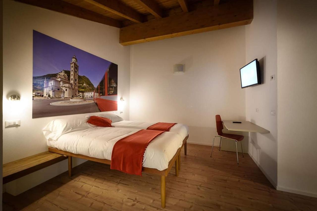 Bed and Breakfast Le Stanze Del Trenino Rosso Tirano Zewnętrze zdjęcie