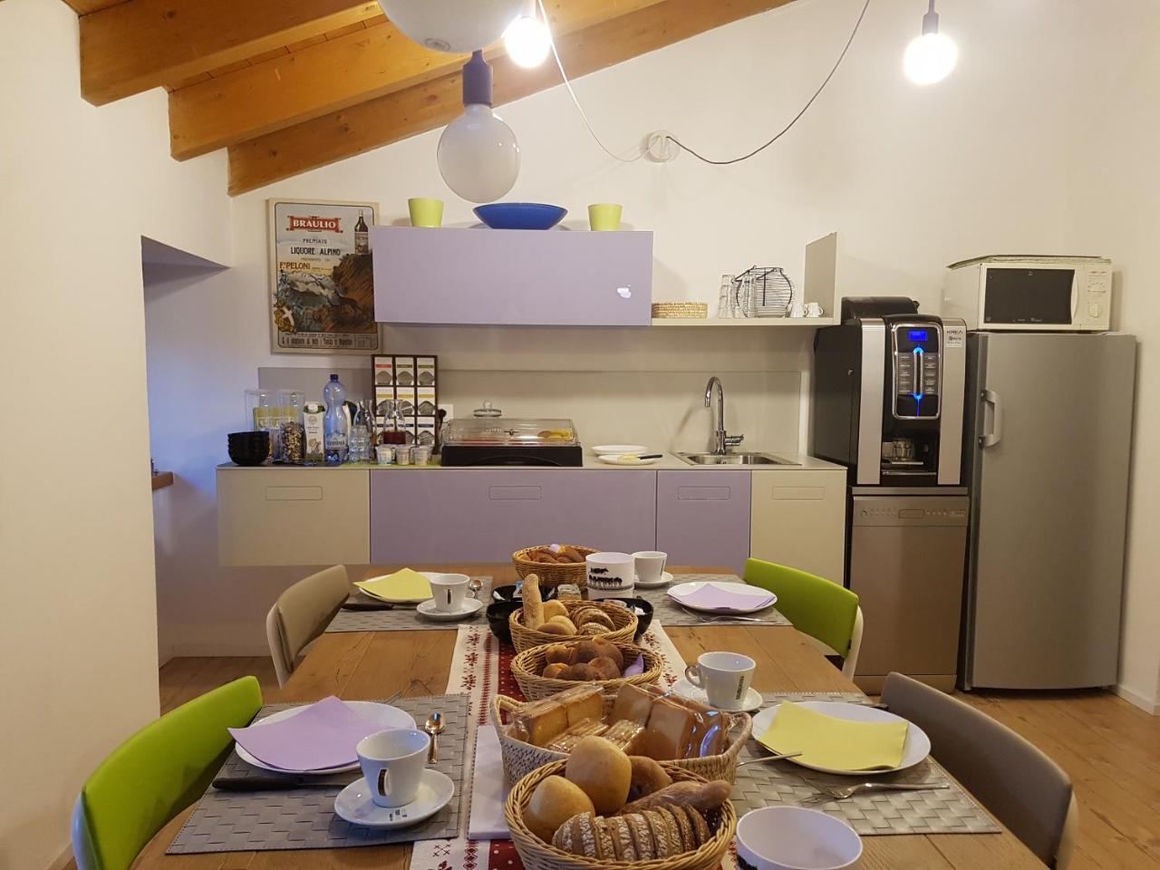 Bed and Breakfast Le Stanze Del Trenino Rosso Tirano Zewnętrze zdjęcie